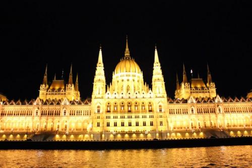 Poznávací zájezd do Bratislavy a Budapešti